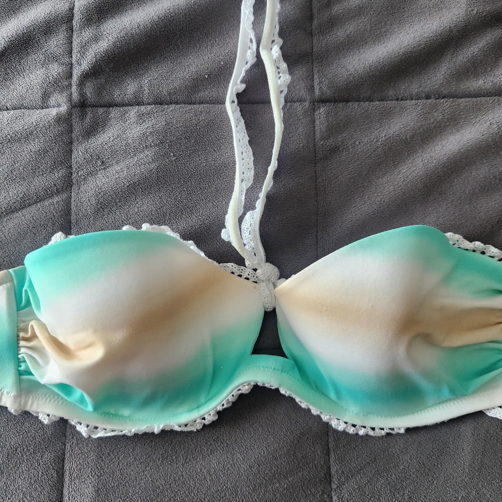 Victoria's Secret Aqua and Cream Lace Trim Bikini Top